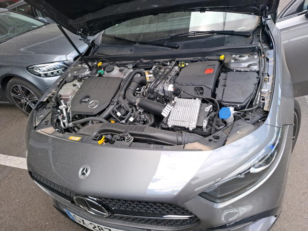 MERCEDES CLASSE A 250 e 8G-DCT AMG Line 2024