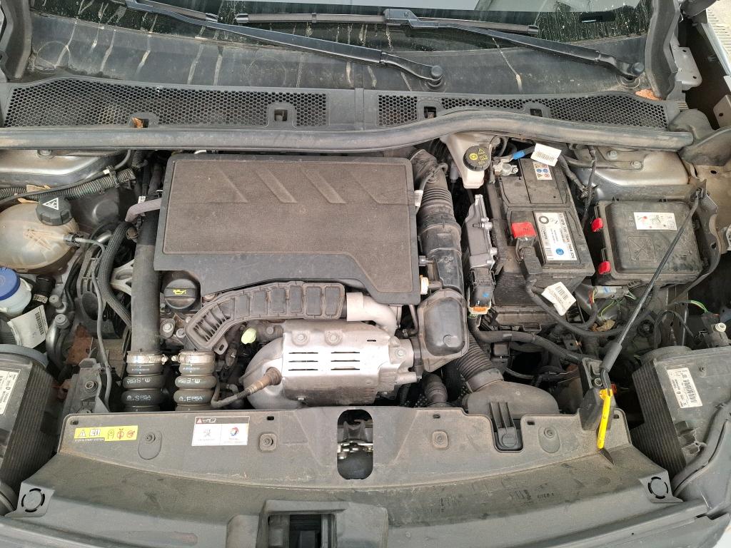 PEUGEOT 2008 PureTech 100 S&S BVM6 Active Pack 2022