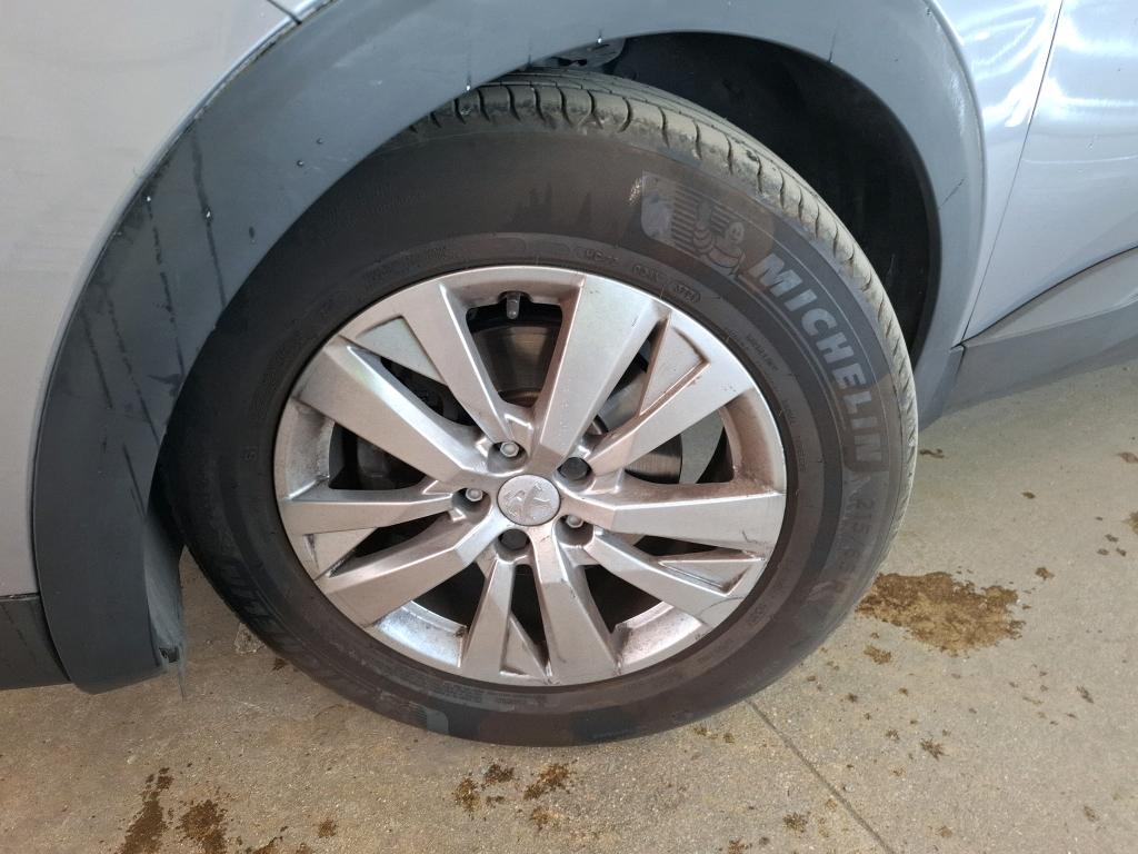 PEUGEOT 5008 PureTech 130ch S&S EAT8 Active Pack 2021