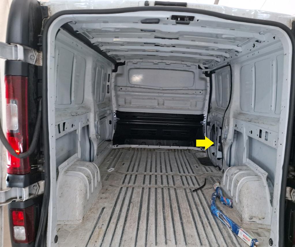 RENAULT TRAFIC FOURGON FGN L2H1 3000 KG BLUE DCI 130 CONFORT 2022