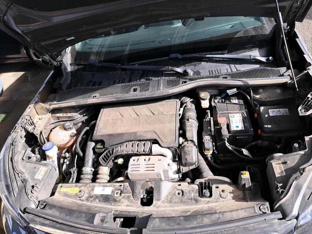 PEUGEOT 2008 PureTech 100 S&S BVM6 Active Pack 2023