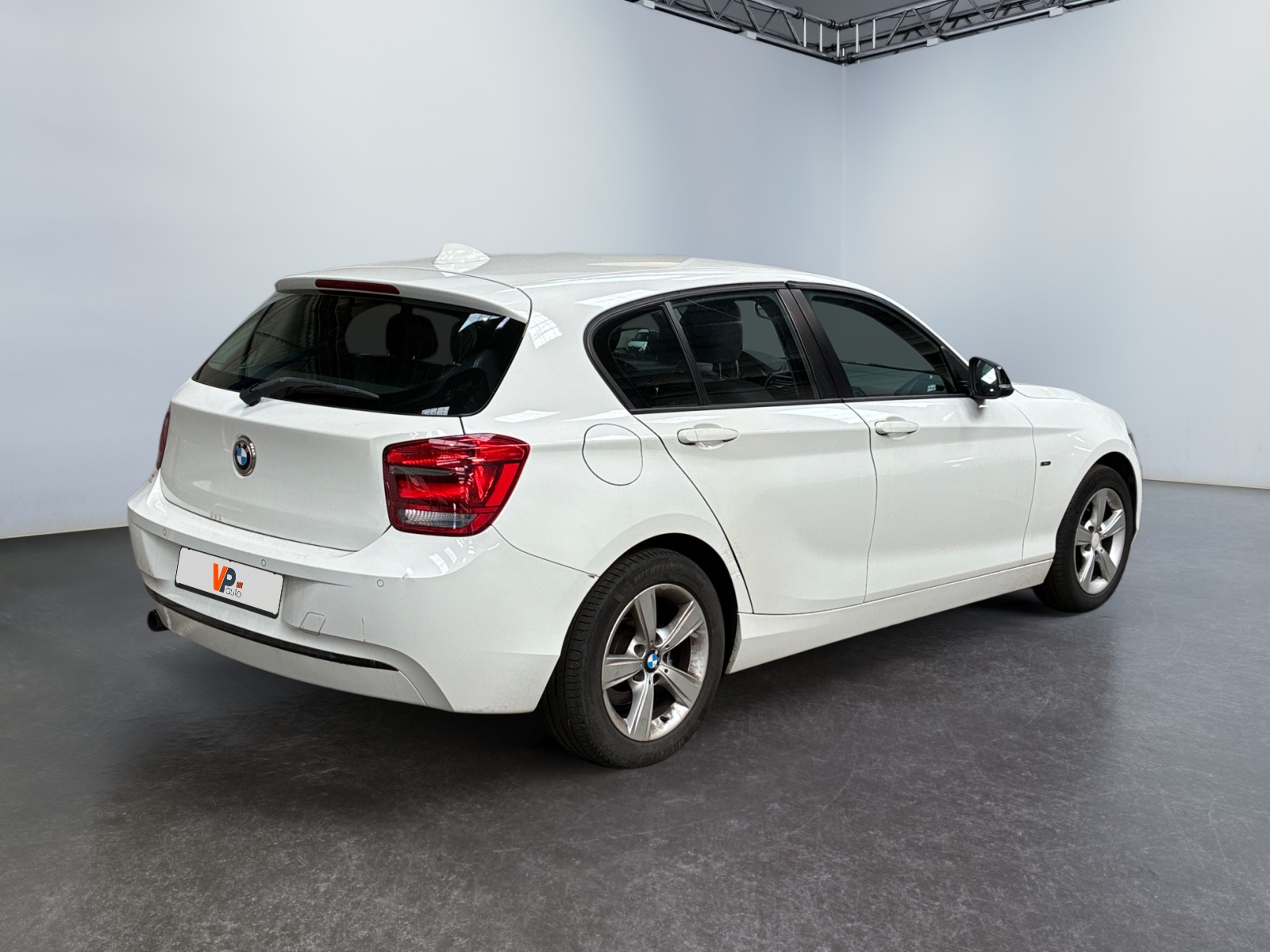 BMW SERIE 1 118i 170 ch Sport 2012