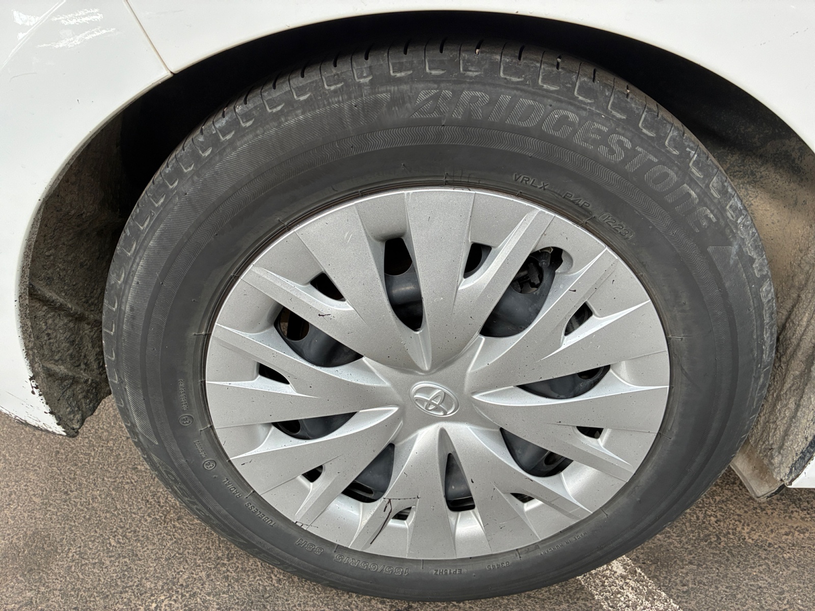TOYOTA YARIS AFFAIRES PRO HYBRIDE 116h Dynamic Business 2023