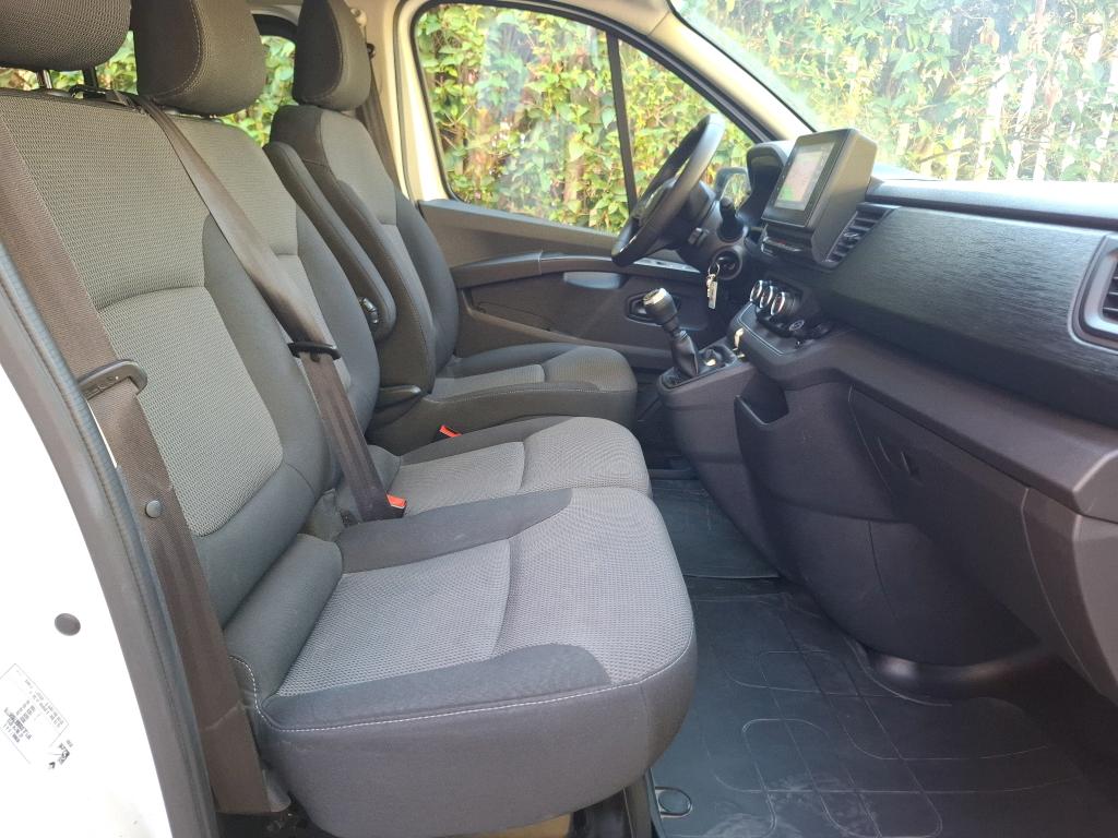 RENAULT TRAFIC COMBI L1 dCi 150 Energy S&S Zen 2021
