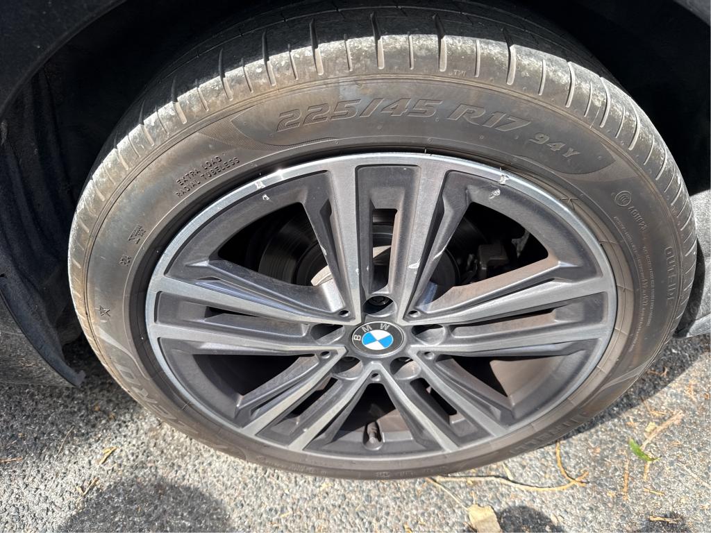 BMW SERIE 1 F40 116d 116 ch DKG7 Business Design 2021