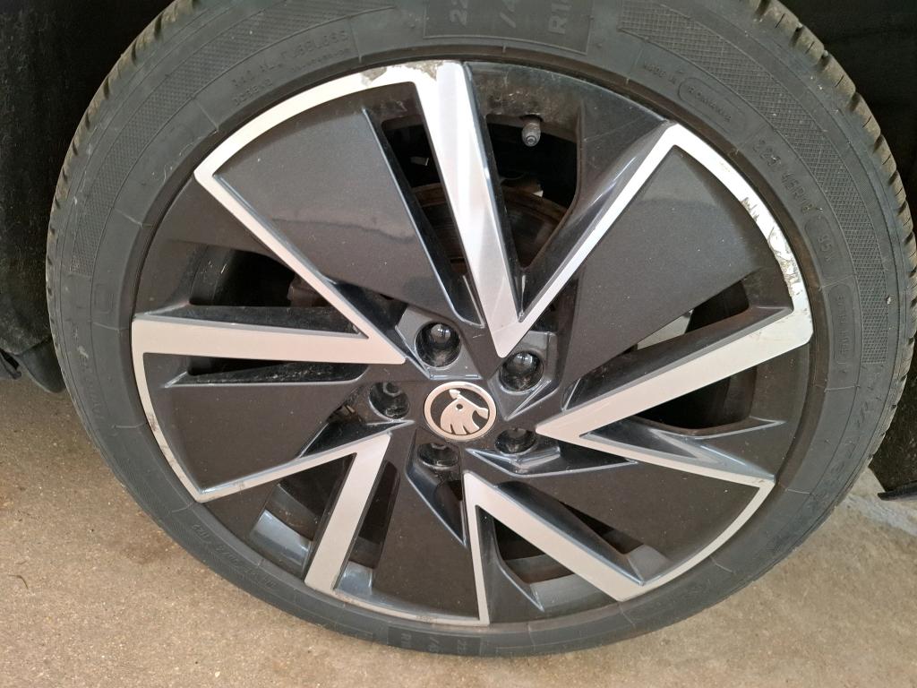 SKODA OCTAVIA 1.4 TSI PHEV iV 204 ch DSG6e Business 2022