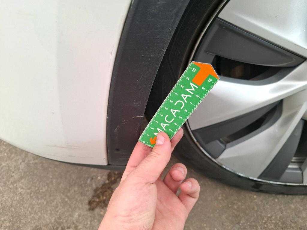 TESLA  2022