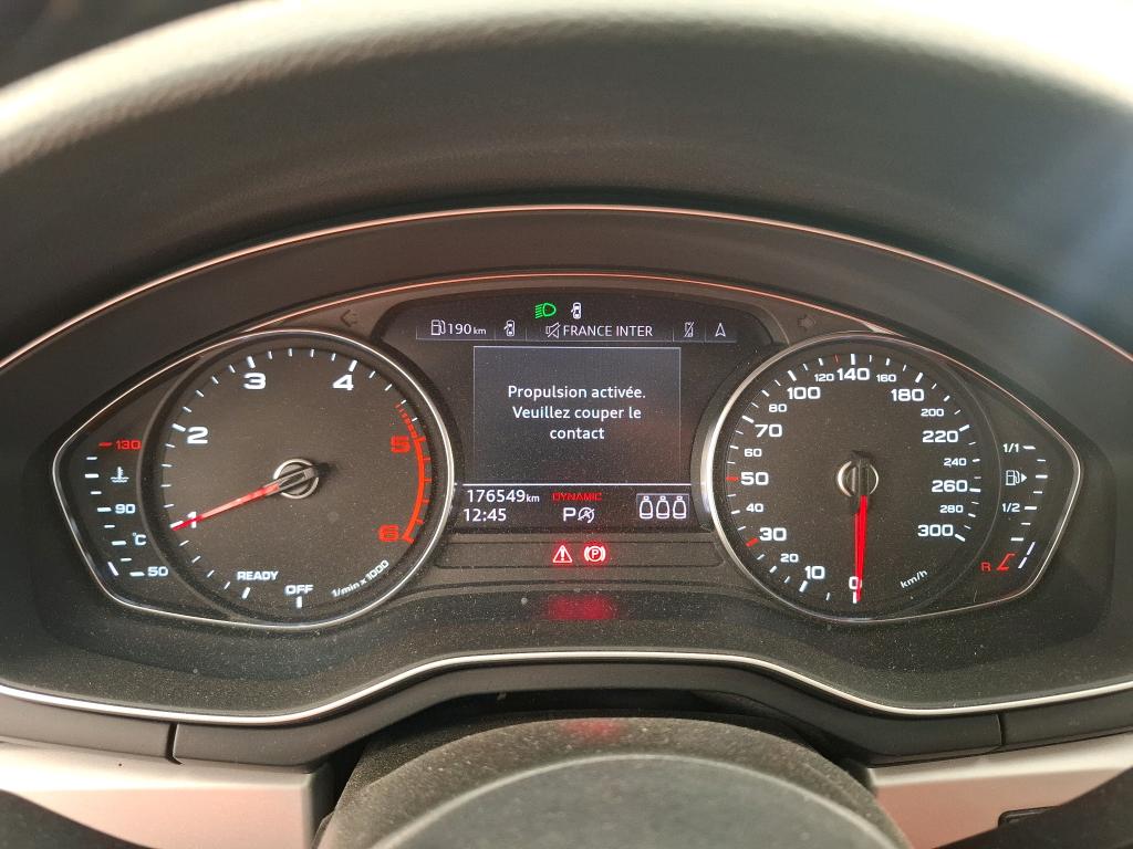 AUDI A4 AVANT 30 TDI 136 S tronic 7 Business Line 2021