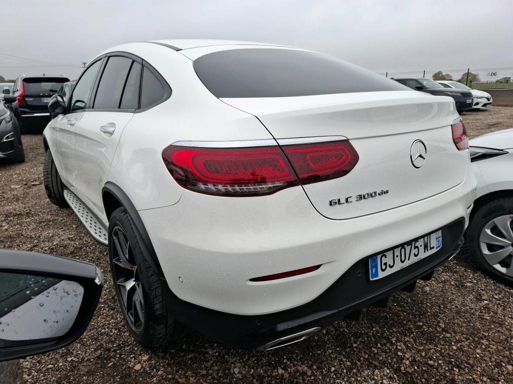 MERCEDES-BENZ CLASSE GLC COUPE Coupé 300 de 9G-Tronic 4Matic AMG Line 2022