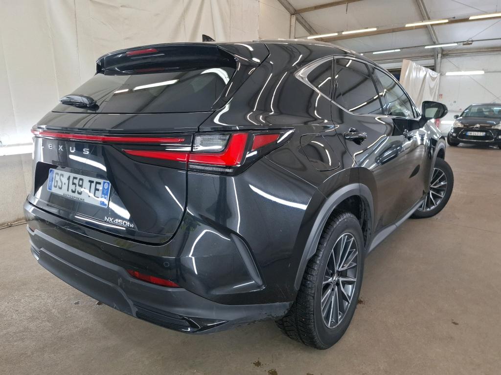 LEXUS  2023