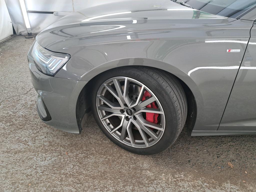 AUDI A6 55 TFSIe 367 ch S tronic 7 Quattro Competition 2022