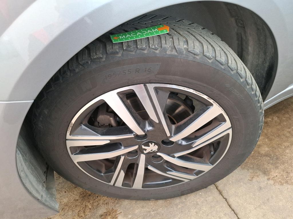 PEUGEOT 208) 208 PureTech 100 S&S EAT8 Allure Pack 2023