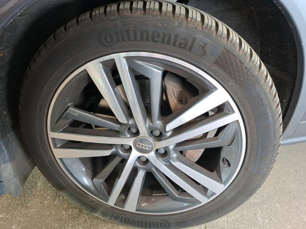 AUDI Q5 55 TFSI e 367 S tronic 7 Quattro line 2020