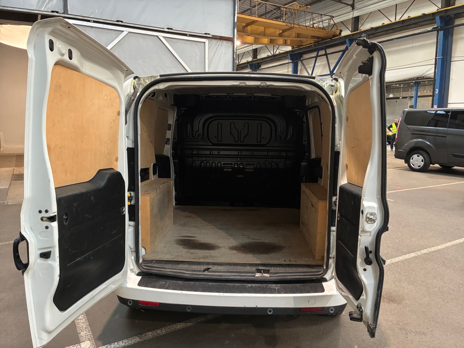 FIAT DOBLO CARGO FT 1.6 MULTIJET 105 PRO LOUNGE 2022