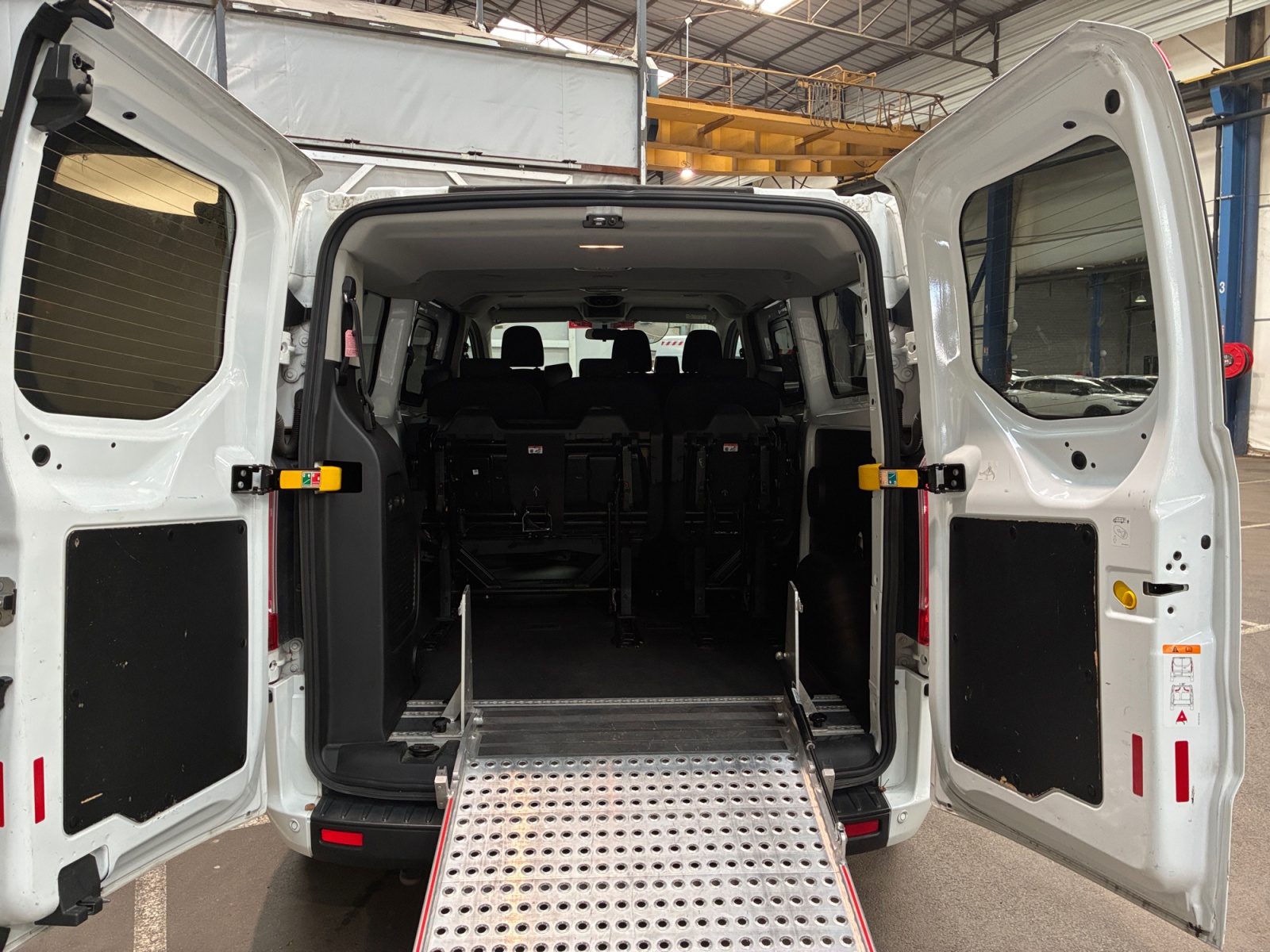 FORD TRANSIT Custom TPMR 320 L2H1 2.0 EcoBlue 130 Trend Business 2020