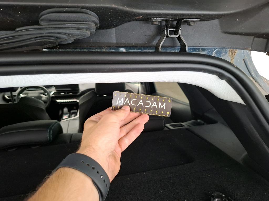 PEUGEOT 3008 Hybrid 225 e-EAT8 Allure Pack 2022