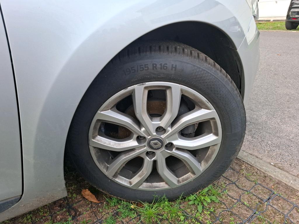 RENAULT CLIO IV BUSINESS dCi 90 E6C EDC 2019