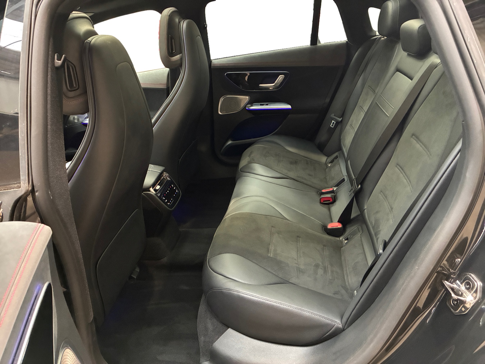 MERCEDES EQE 350 AMG Line 2023