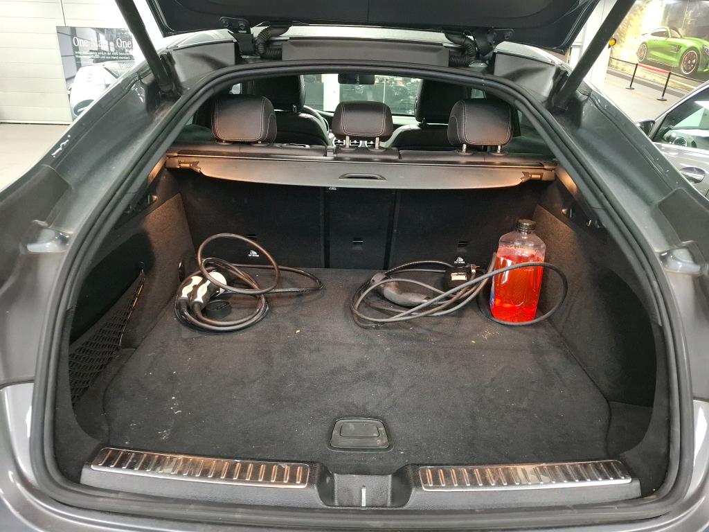 MERCEDES-BENZ MERCEDES CLASSE GLC COUPE Coupé 300 e 9G-Tronic 4Matic AMG Line 2022