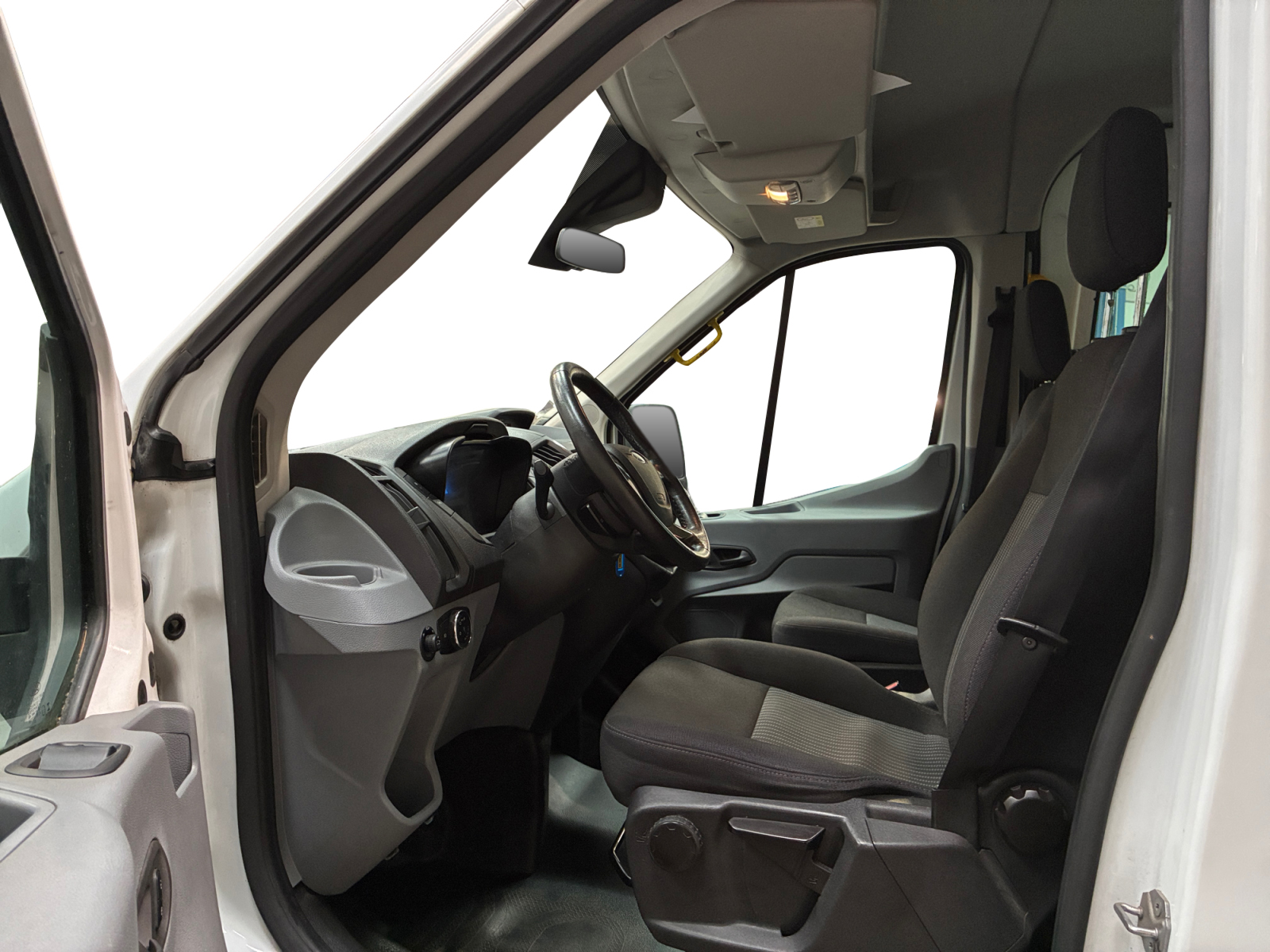 FORD TRANSIT KOMBI TPMR T330 L2H2 2.2 TDCi 125 Trend 2016