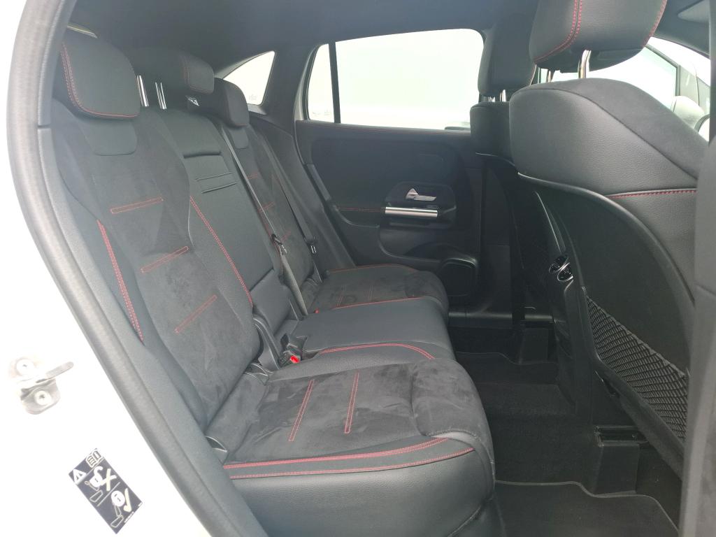 MERCEDES-BENZ GLA 200 d 8G-DCT AMG Line 2024