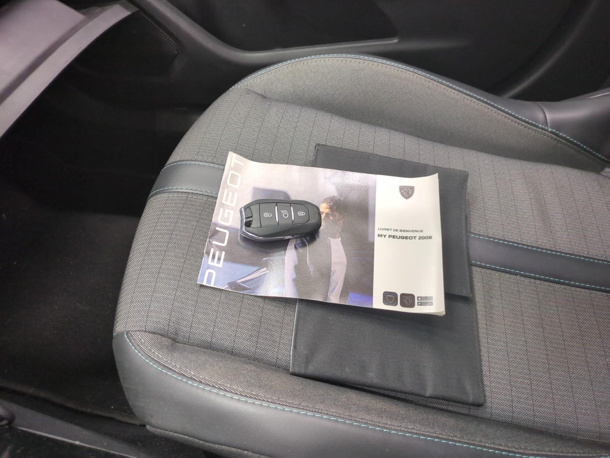 PEUGEOT 2008 BlueHDi 110 S&S BVM6 Allure Pack 2022