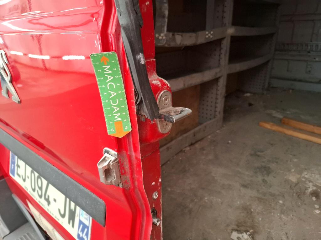 PEUGEOT BOXER FOURGON TOLE 335 L2H2 BLUEHDI 130 PREMIUM 2017