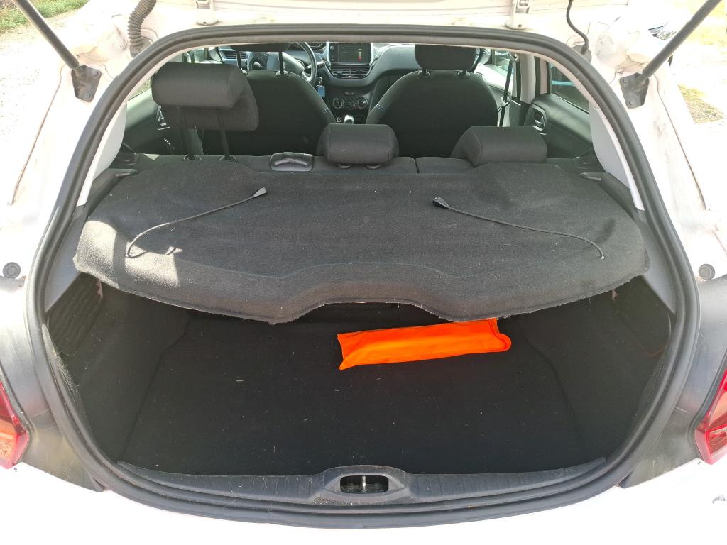 PEUGEOT 208 1.2 PureTech 82ch BVM5 Style 2018