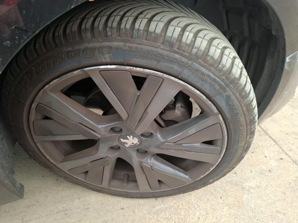 PEUGEOT 208) 208 PureTech 100 S&S BVM6 GT 2023