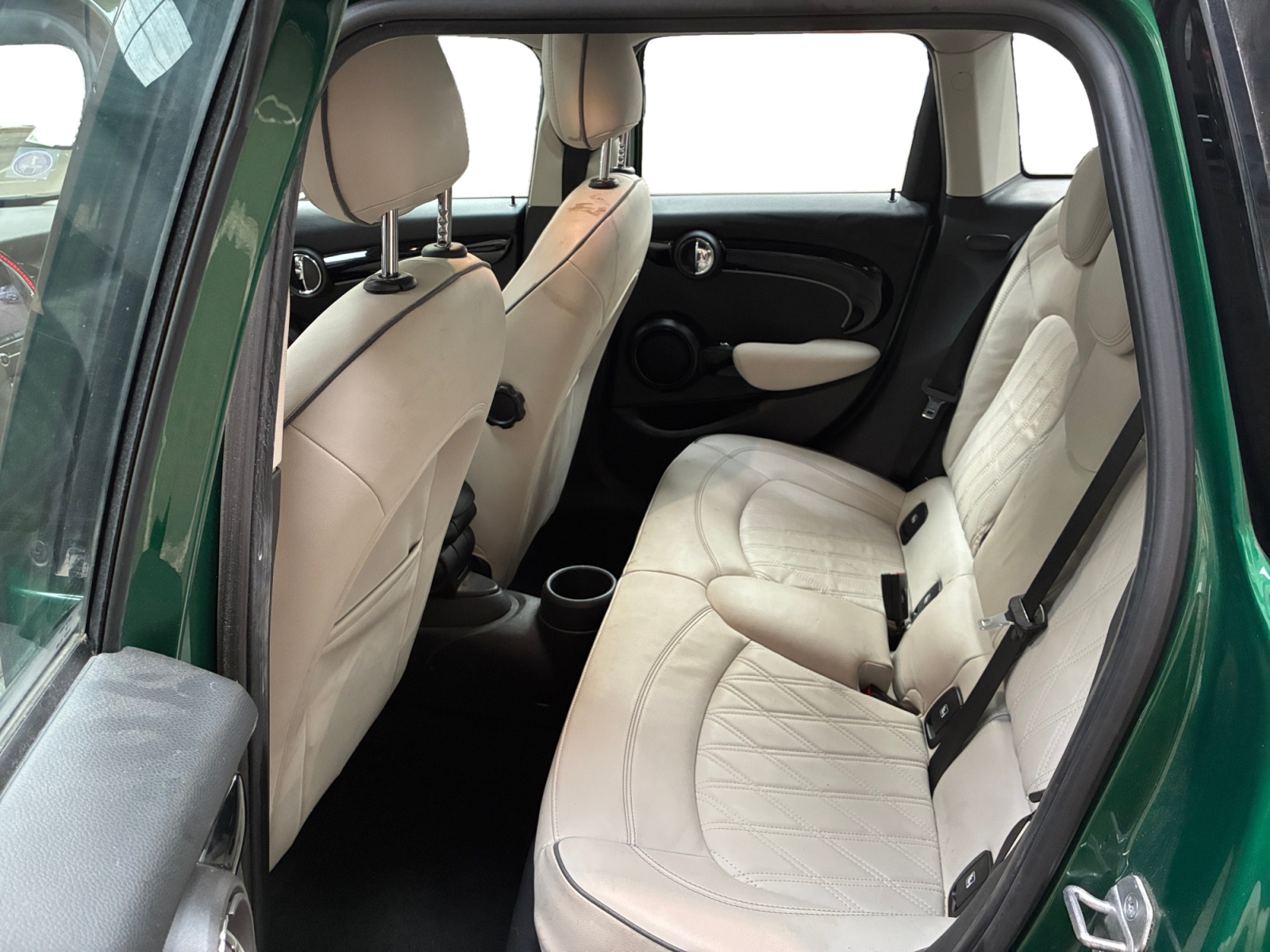 MINI HATCH 5 Portes Cooper 136 ch BVA7 Edition Camden 2022