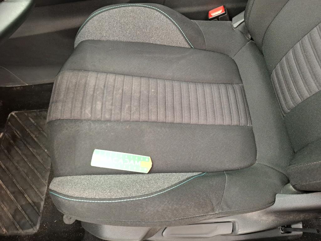 PEUGEOT 5008 PureTech 130ch S&S EAT8 Active Pack 2023