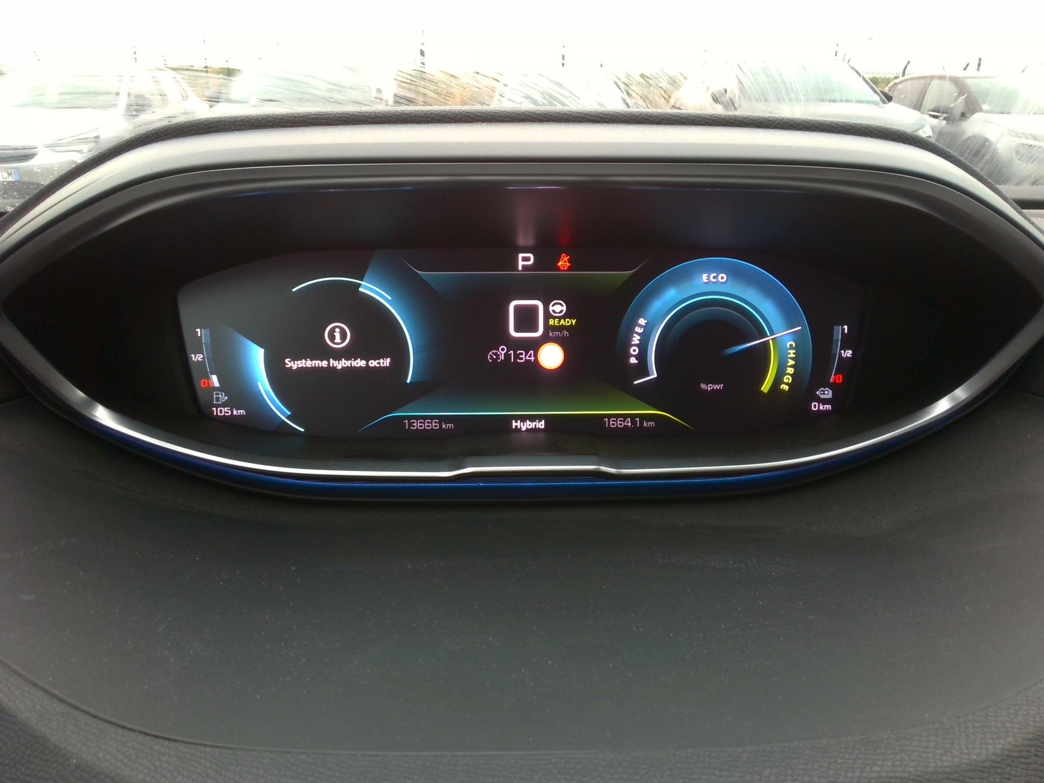 PEUGEOT 3008 Hybrid 180 e-EAT8 Allure Pack 2024