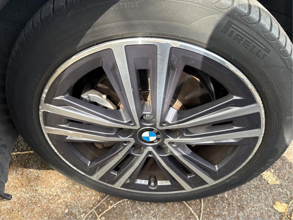 BMW SERIE 1 F40 116d 116 ch DKG7 Business Design 2021