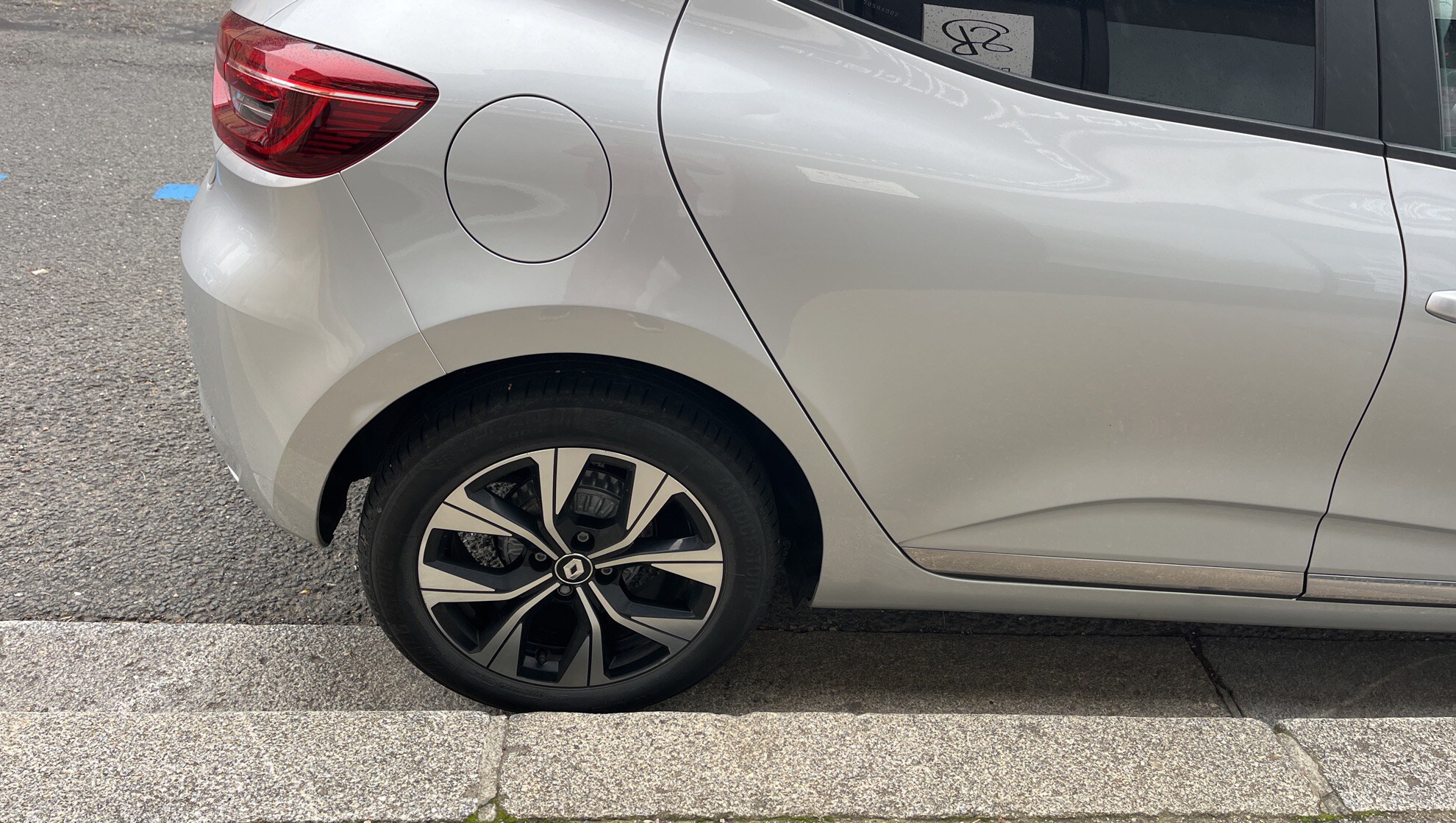 RENAULT CLIO V TCe 100 GPL Evolution 2023