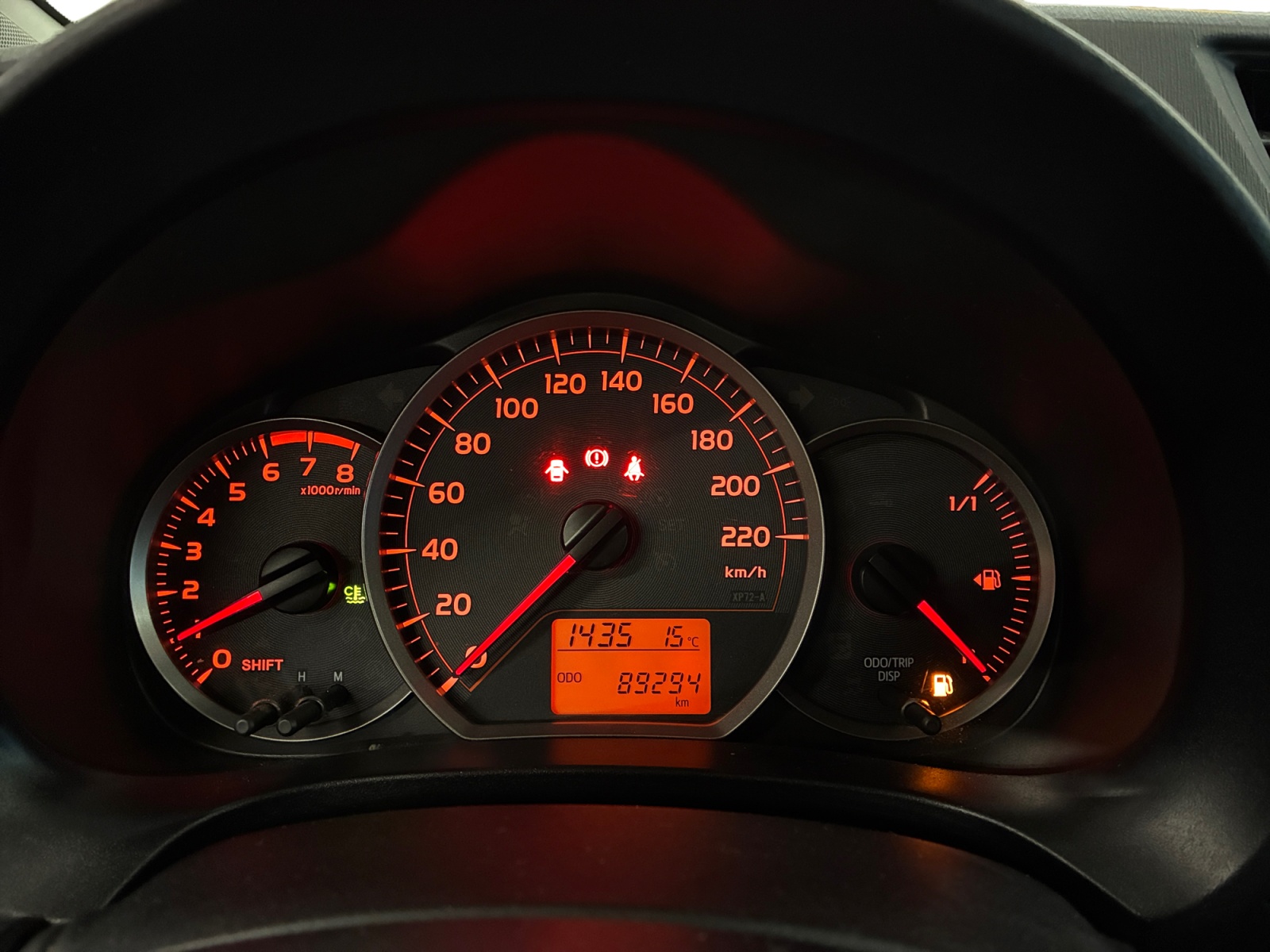 TOYOTA Yaris 69 VVT-i Active 2014