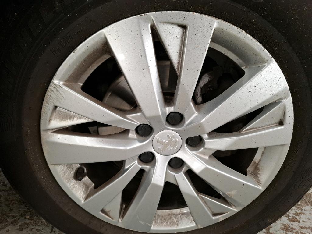 PEUGEOT 3008 PureTech 130ch S&S EAT8 Active Pack 2023