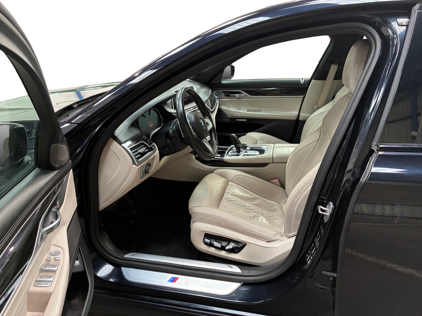 BMW SERIE 7 G11/G12 750i xDrive 450 ch M Sport A 2017