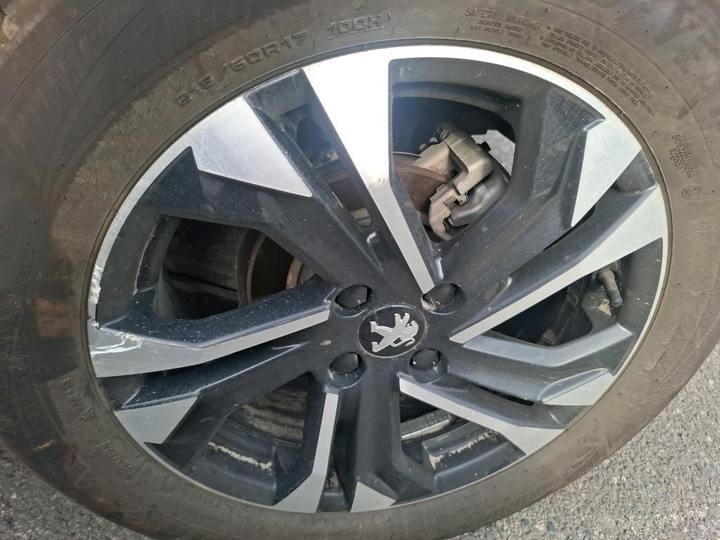 PEUGEOT 2008 BlueHDi 130 S&S EAT8 Allure 2022