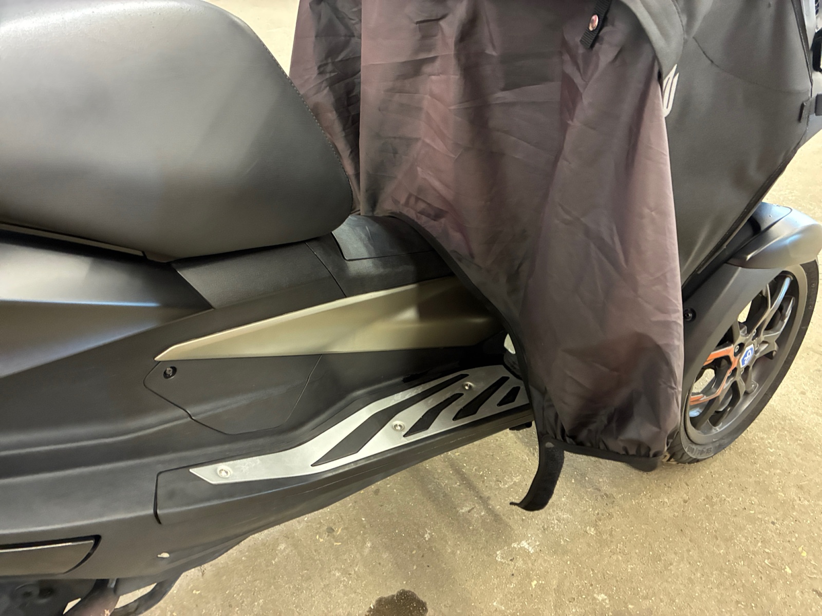 PIAGGIO MP3 530 HPE Exclusive 2024
