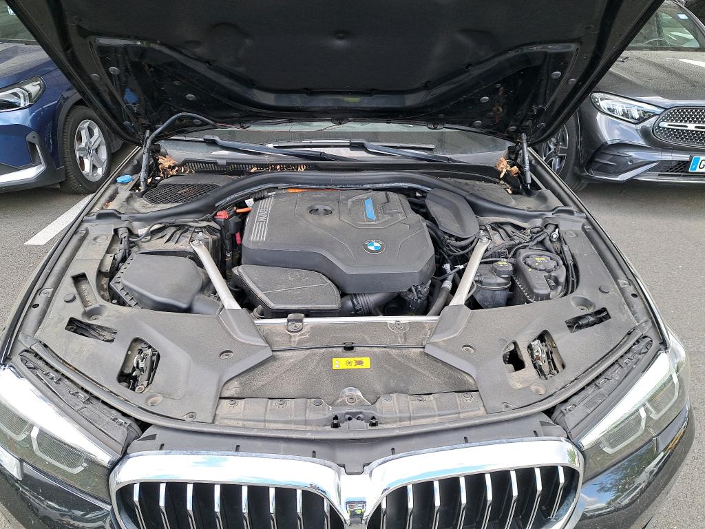BMW SERIE 5 G30 LCI 530e TwinPower Turbo xDrive 292 ch BVA8 Luxury 2022