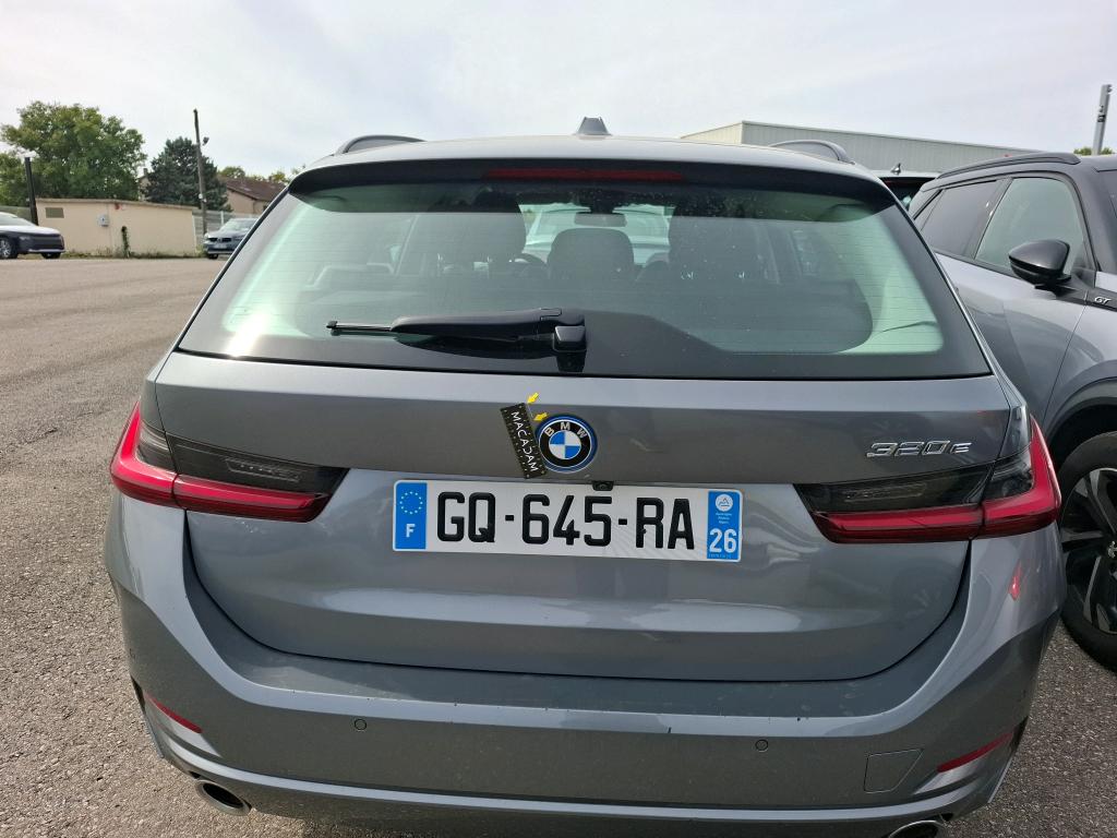 BMW SERIE 3 TOURING G21 LCI 320e 204 ch BVA8 Business Design 2023