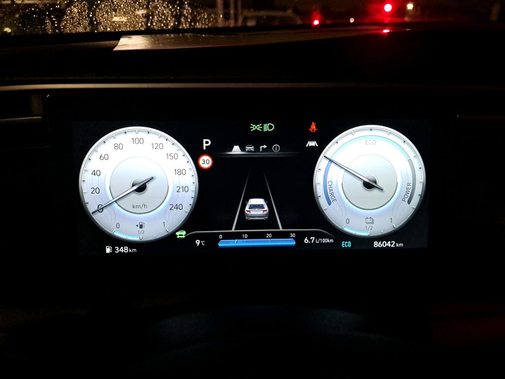 HYUNDAI TUCSON 1.6 T-GDI 230 Hybrid BVA6 Business 2024
