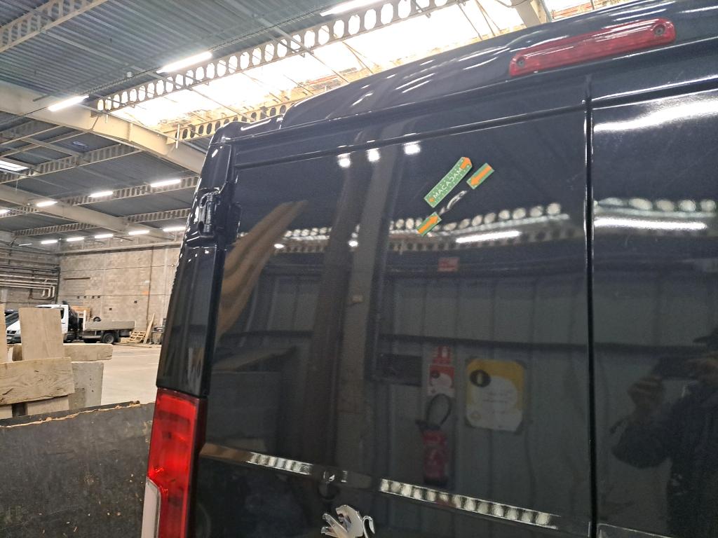 PEUGEOT BOXER FOURGON TOLE 330 L1H1 BLUEHDI 120 S&S PREMIUM 2021