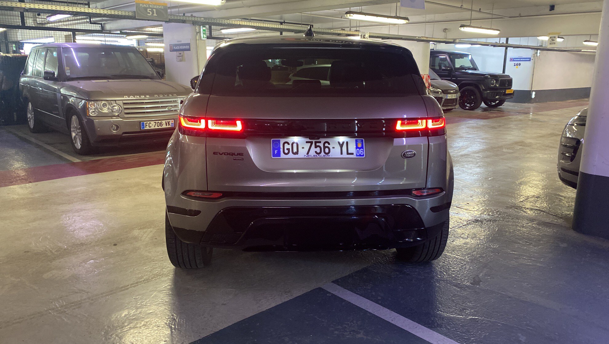 LAND ROVER RANGE Evoque Mark III P300e PHEV AWD BVA8 R-Dynamic SE 2023