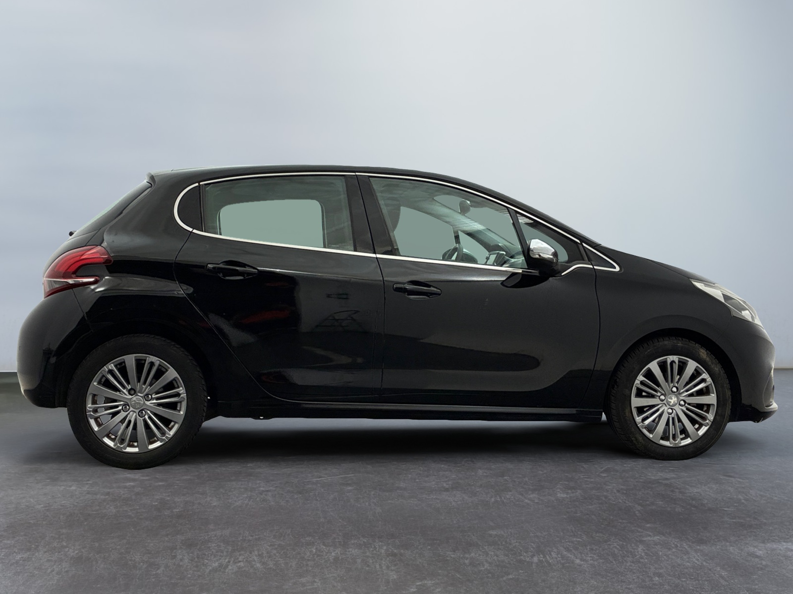 PEUGEOT 208 1.6 BlueHDi 100ch BVM5 Allure Allure 2016