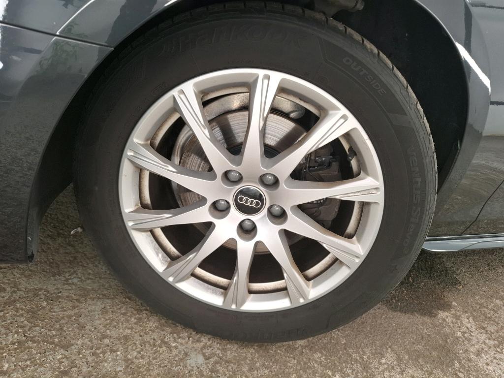 AUDI A4 AVANT 35 TFSI 150 S tronic 7 Business Line 2023