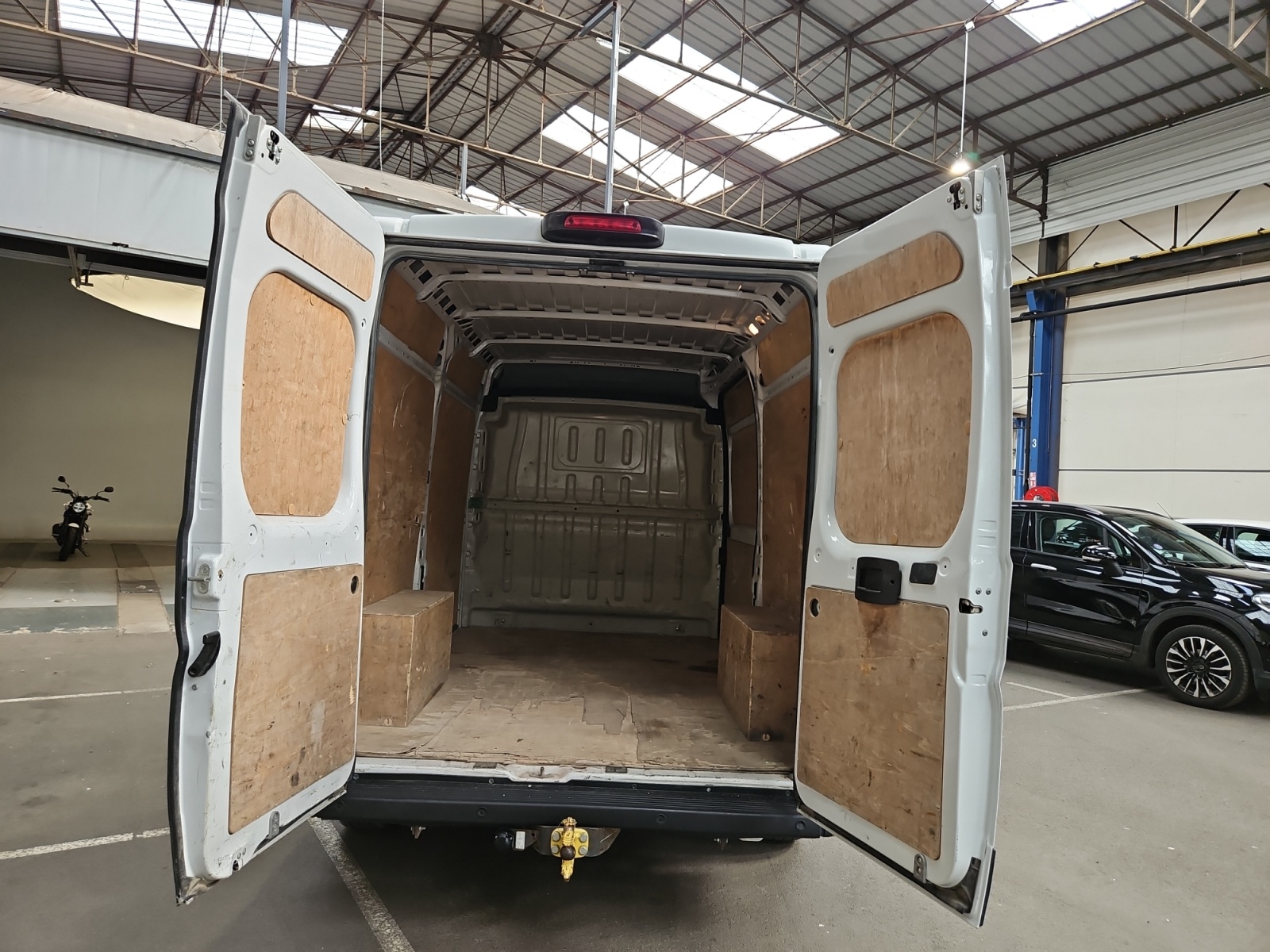 PEUGEOT BOXER TOLE 333 L2H2 BLUEHDI 120 S&S PREMIUM 2022