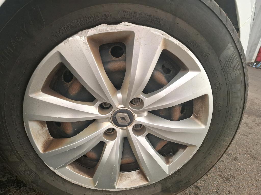 RENAULT CLIO SOCIETE BLUE DCI 85 AIR NAV 2020
