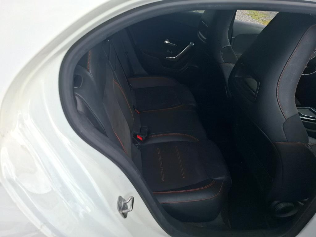 MERCEDES-BENZ CLASSE A 180 d Business Line 2024