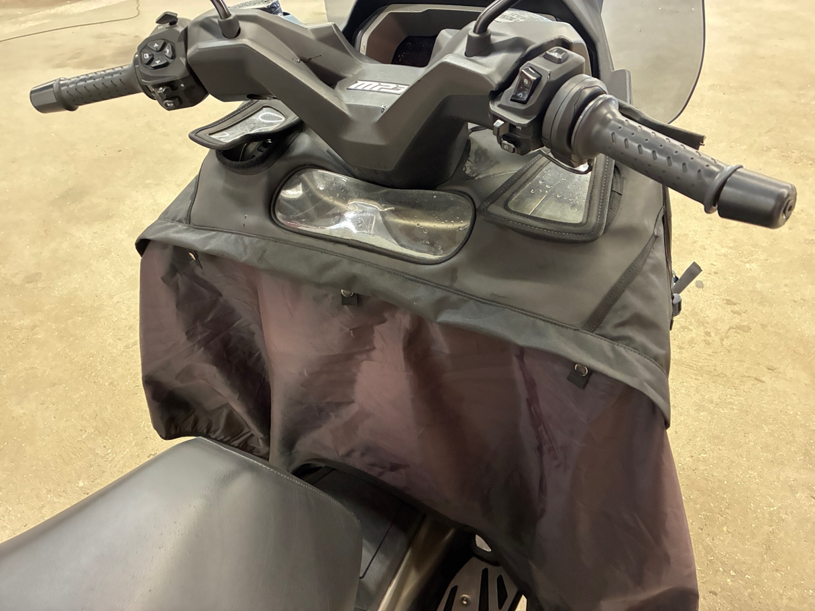 PIAGGIO MP3 530 HPE Exclusive 2024